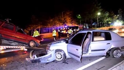 Konya'da İki Otomobil Çarpıştı Açıklaması 1 Ölü, 3 Yaralı
