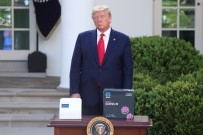 BAŞSAĞLIĞI - ABD Başkanı Trump, N95 Maskesini Dezenfekte Eden Cihazı Tanıttı