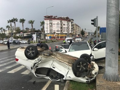 Göreve Giden Polisler Kaza Yaptı Açıklaması 3 Yaralı