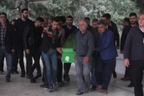 ÖLÜM RAPORU - Ölüm Raporuna Sehven 'Bulaşıcı Hastalık' Yazılınca 3 Mezarlığa Da Defnedilemedi