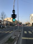 KIRMIZI IŞIK - Trafik Lambalarında 'Evde Kal' Mesajı