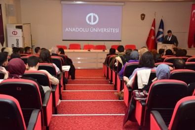 Anadolu Üniversitesi'nde 'Ombudsmanlık' Konuşuldu