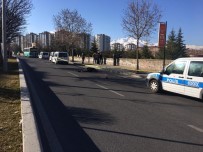 Halk Otobüsünün Altında Kalan Adam Hayatını Kaybetti