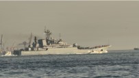 Rus Savaş Gemisi 'Caesar Kunikov' İstanbul Boğazı'ndan Geçti