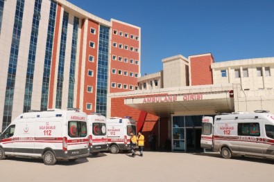 Sivas'ta Gıda Zehirlenmesi Şüphesi İle 22 Öğrenci Hastaneye Kaldırıldı