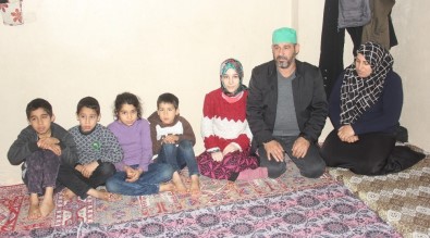 Suriye'den Engelli Kızını Sırtında Taşıyarak Kaçtı, Mehmetçik Yardımına Koştu