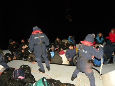 Yunanistan ölüme terk etti, Türk Sahil Güvenliği kurtardı