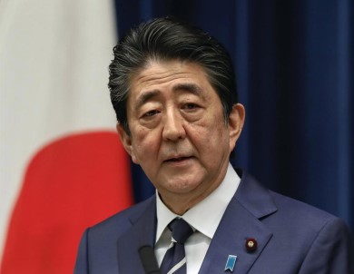 Japonya Başbakanı Abe'nin Korona Virüsü Mesaisi