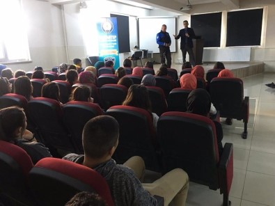 Öğrencilere Sosyal Medya Uyarısı