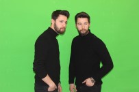 Türkiye'nin İlk Model Ve Oyuncu İkizleri