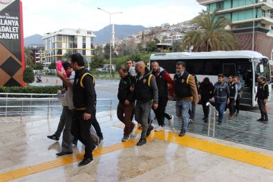 Alanya'da Fuhuş Çetesi Operasyonunda 7 Tutuklama