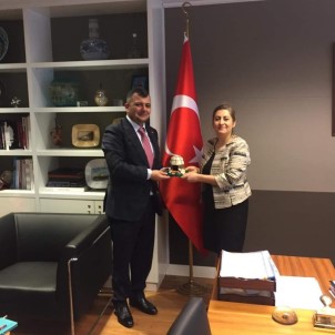 Başkan Koyuncu'dan Brüksel Başkonsolosu Dilşad Kırbaşlı Karaoğlu'na Ziyaret
