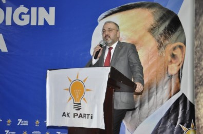 CHP'li Özkoç'a Tepki Gösteren AK Partili Tek Açıklaması'zillet İttifakının Palyaçosu'