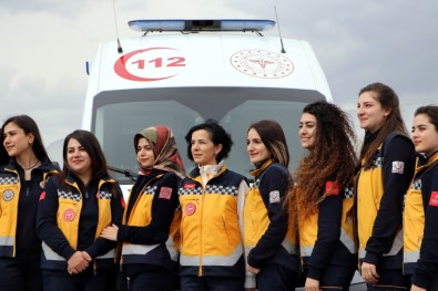 Kayseri'de Kadın Acil Sağlık Personeline Ambulans Sürüş Eğitimi