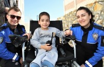 Polis Hayranı Küçük Efraim, Akülü Aracına Kavuştu