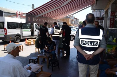 Balıkesir'de Polis Aranan 37 Kişiyi Yakaladı