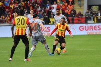 İlk Yarı Başakşehir'in Üstünlüğüyle Bitti