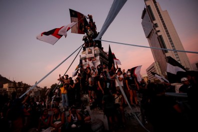 Şili'de Hükümet Karşıtı Protestolar Yeniden Alevlendi