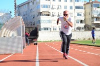 Üç Torun Sahibi, 66 Yaşında, Rekoru Hala Kırılamıyor