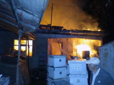 Ula'da Ev Yangını