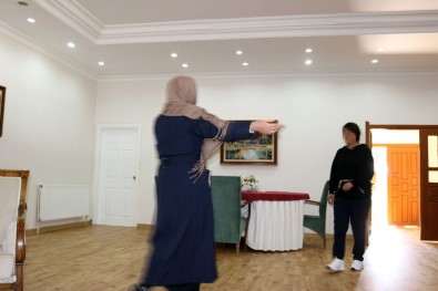 Jandarmanın İkna Timinin Çabaları Sayesinde Bir Aile Daha Mutlu Sona Ulaştı