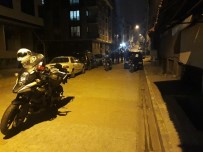 (Özel) Gaziosmanpaşa'da Gelin-Kaynana Kavgası Mahalleyi Ayağa Kaldırdı Açıklaması 2 Yaralı