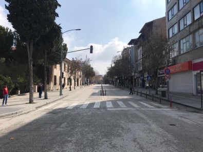 Burdur'da Ana Caddelerde Park Ve Duraklama Yasaklandı