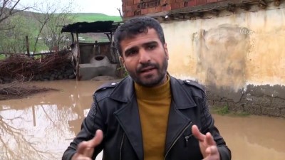 Diyarbakır'da Sağanak Su Baskınlarına Neden Oldu