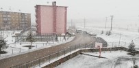 YAĞAN - Erzurum'da Nisan Ayında Kar Sürprizi