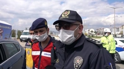 Kırıkkale'de 'Kovid-19' Denetiminde Uzun Araç Kuyruğu Oluştu