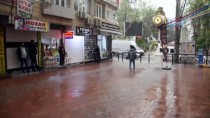 Mardin'de Sağanak Su Baskınlarına Neden Oldu