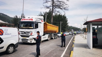 Marmaris'in İlk Kontrol Noktasında Korona Virüse Karşı Önlemler Arttırıldı