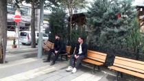 Sivas'ta İki İlçede 3'Ten Fazla Kişinin Yan Yana Yürümesi Yasaklandı Haberi