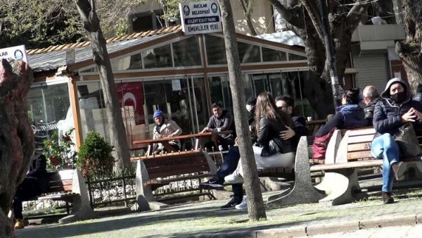 Parkta akılalmaz anlar!