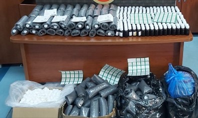 Adana'da 30 Litre Kaçak Viski Kiti Aroması Ele Geçirildi