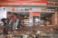 Direksiyon Hakimiyetini Kaybeden Sürücü Ayakkabı Dükkanına Daldı