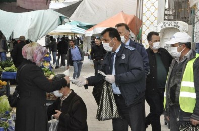 Gürün Belediyesi Maske Dağıttı