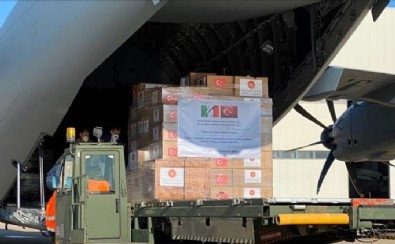 Türkiye, İngiltere'ye tıbbi yardım malzemesi gönderiyor