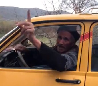 3 Hanımlı Dilaver Dede Açıklaması Beni Böyle İdare Edeceksiniz'