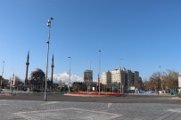 Kayseri'de Sokaklar Boş Kaldı
