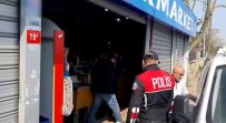 (Özel) Sultangazi'de Polis Ekipleri, Yasağa Uymayan Marketi Bastı