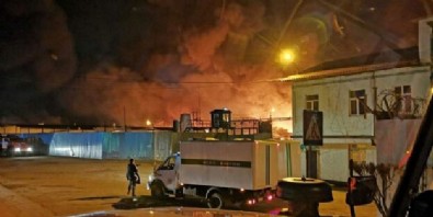 Rusya'da isyan çıktı! Binayı ateşe verdiler