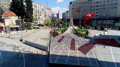 Adana'nın Meydanları Güvercinlere Kaldı