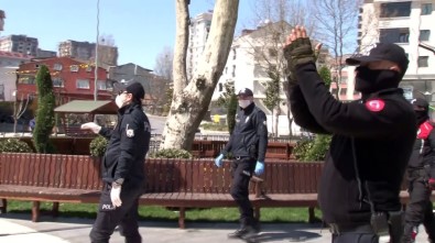 'Kavga Var' Diye Çağırdılar, Polise Baklava İkram Ettiler