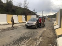 Kozluk'ta Bir Bina Ve Köy Karantinaya Alındı Haberi