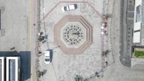 Sokağa Çıkma Yasağı Nedeniyle Boş Kalan Sultanbeyli Kent Meydanı Havadan Görüntülendi