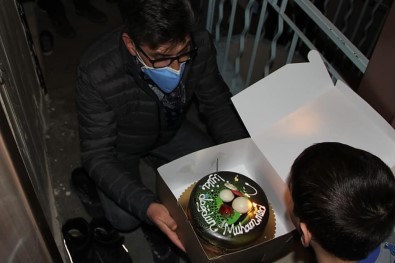 Emniyet Müdürü Dağdeviren'den Çocuklara Doğum Günü Sürprizi