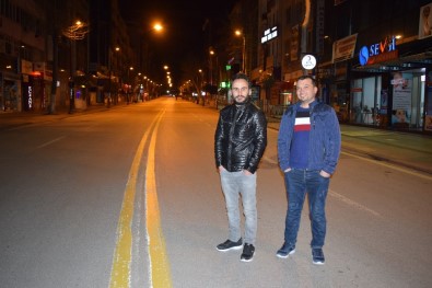 Malatya'da Sokağa Çıkma Yasağının Ardından Caddeler Hareketlendi