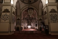 (Özel) 621 Yıllık Tarihi Ulu Cami'deki Sessizlik Böyle Görüntülendi