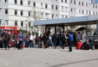 Gaziantep'te Karantinada Bulunan 520 Kişi Memleketlerine Uğurlandı